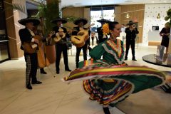 11-Festen-borjar-scaled